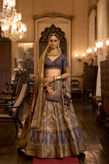 Lehenga Choli en soie bleu foncé scintillante 