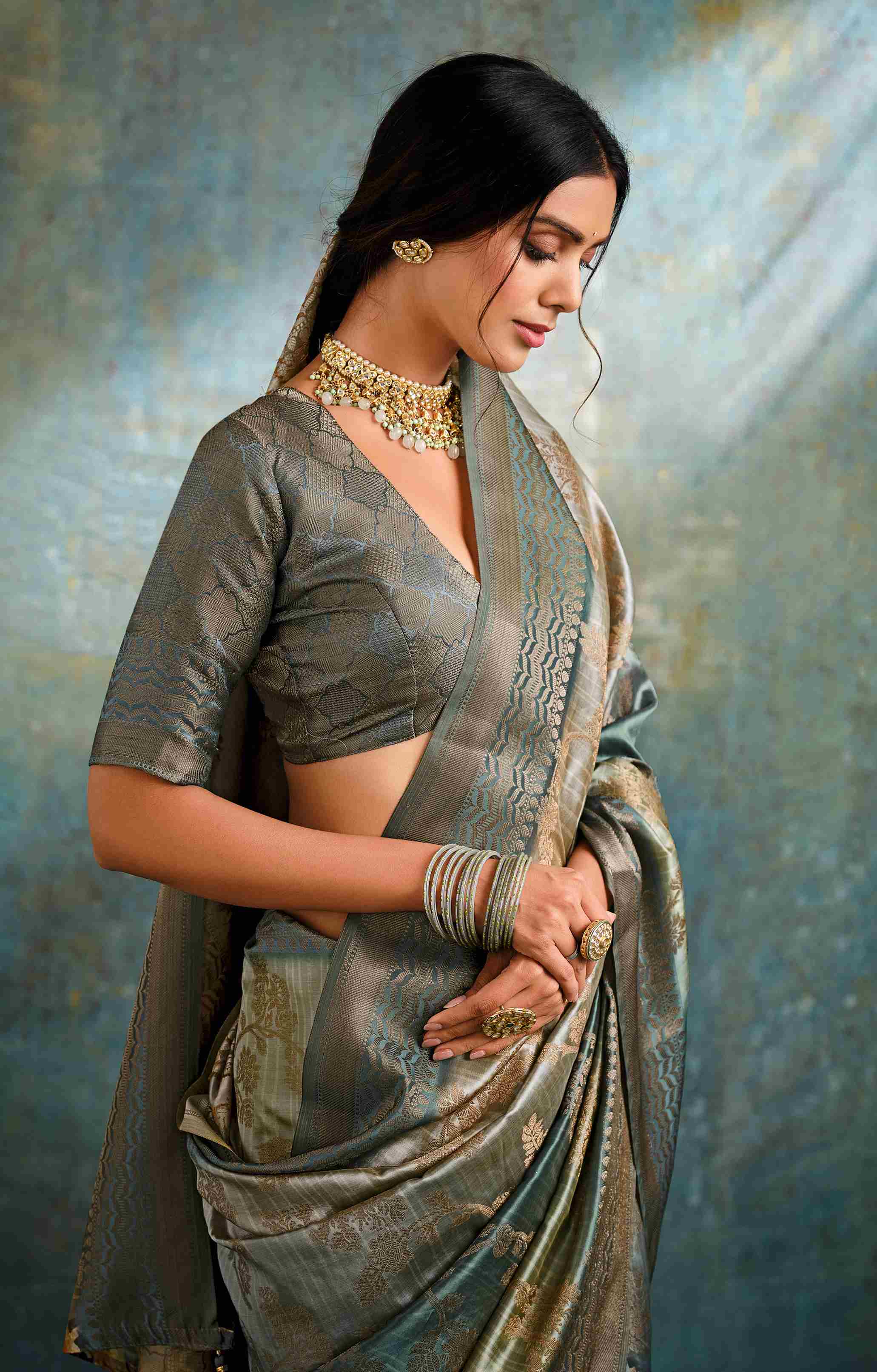 Grey Jacquard Woven Saree