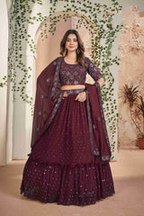 Lehenga Choli brodé en fausse georgette bordeaux à paillettes