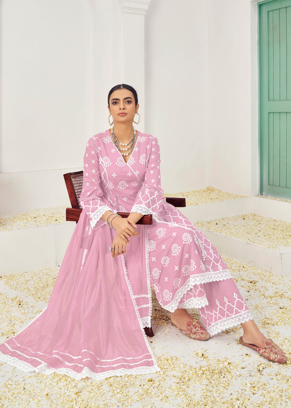 Costume Salwar Lucknowi en coton rose brodé