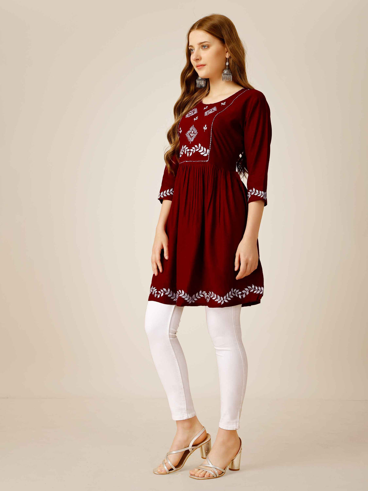 Kurti court brodé en rayonne marron