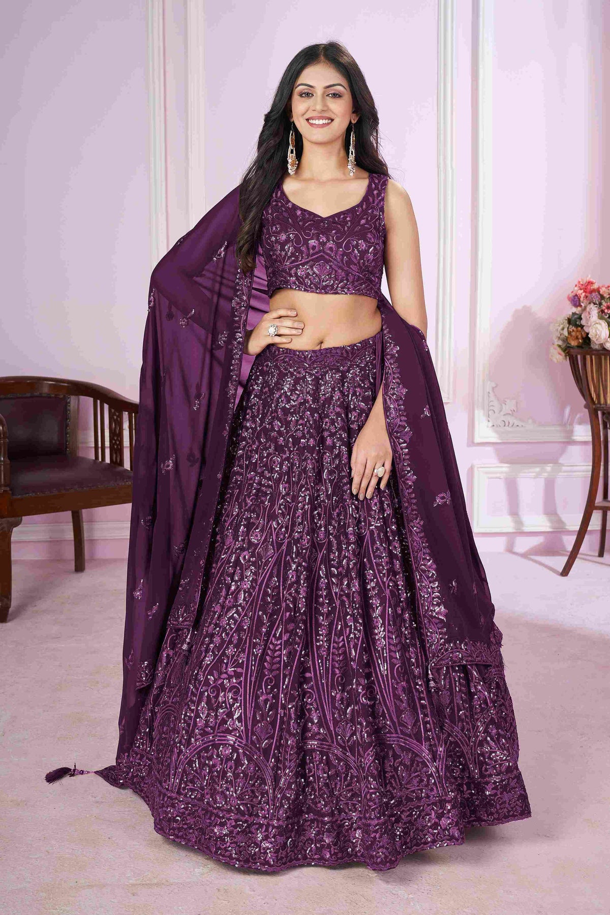 Lehenga Choli brodé en paillettes georgette violette