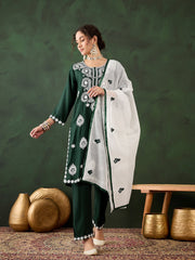 Rayonne verte Chikankari Kurti avec pantalon Dupatta