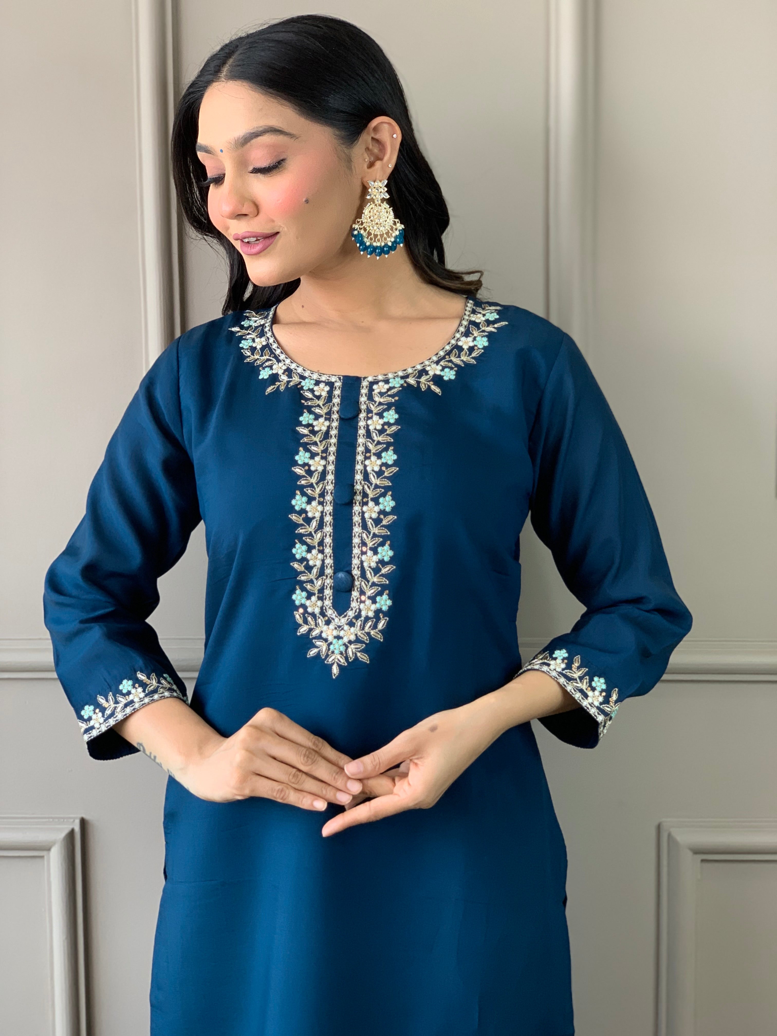 Kurti brodé Chanderi en viscose bleu foncé avec pantalon Dupatta