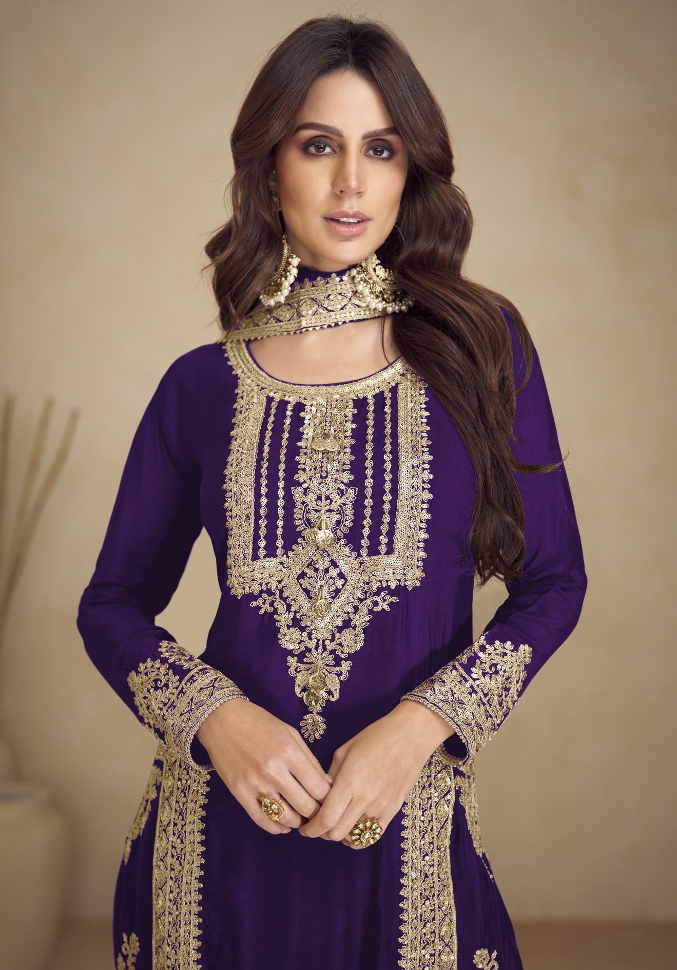 Costume Salwar brodé en georgette violette avec pantalon Dupatta