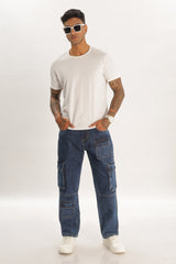 Pantalon cargo ample en denim bleu clair sur toute la longueur