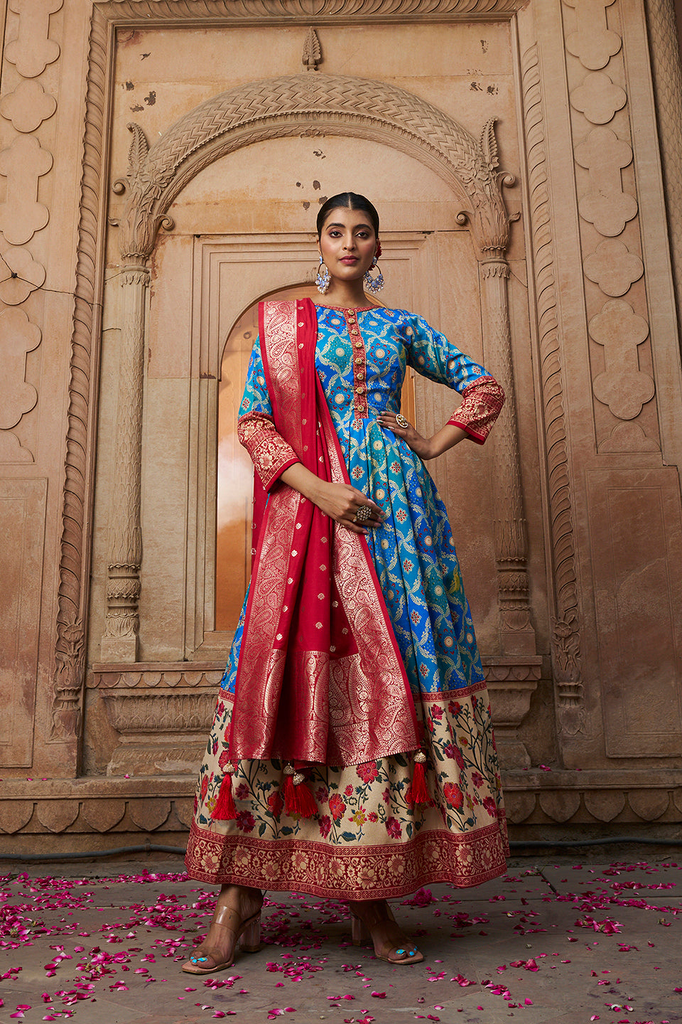 Robe évasée Anarkali en coton et soie bleu marine avec dupatta 