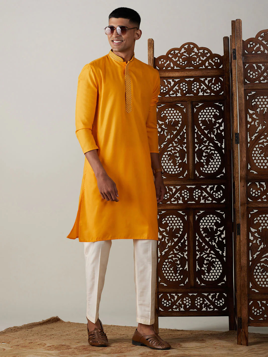 Ensemble pantalon Kurta en soie unie moutarde pour homme 