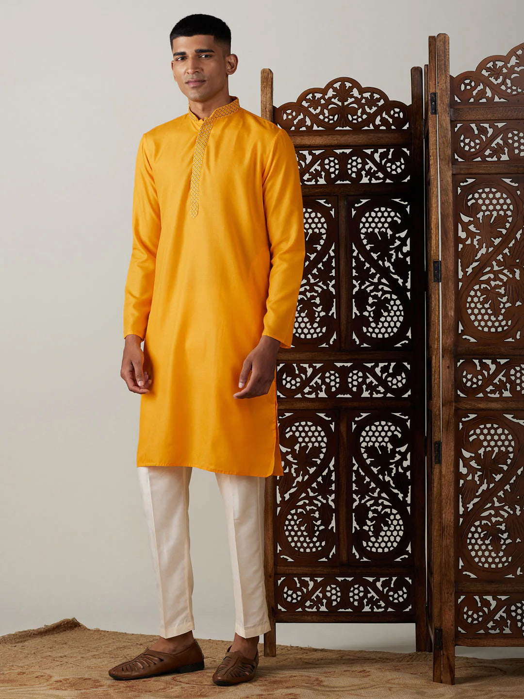 Ensemble pantalon Kurta en soie unie moutarde pour homme 