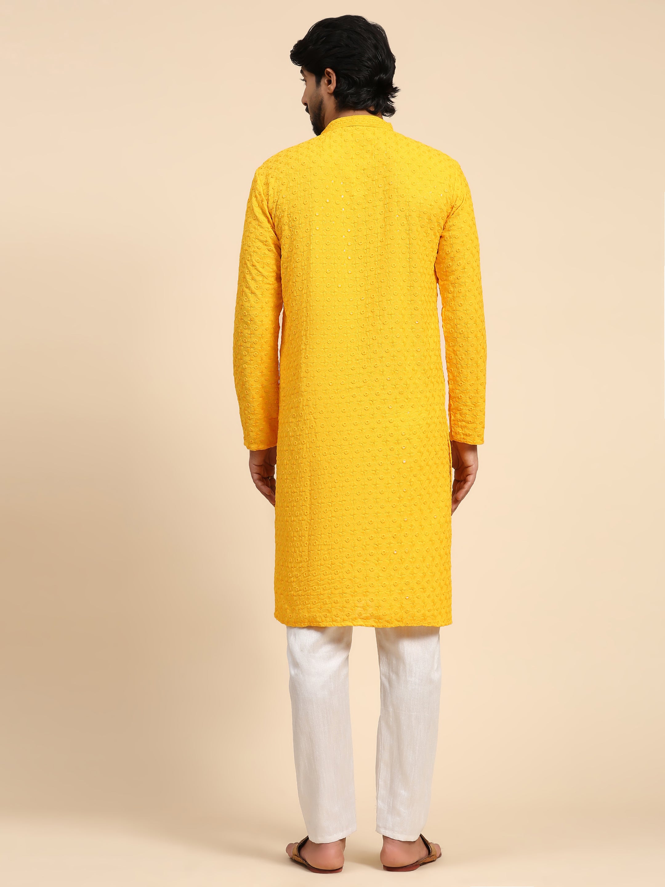 Ensemble pyjama ChikanKari Kurta en rayonne de coton pour hommes de coloris jaune 