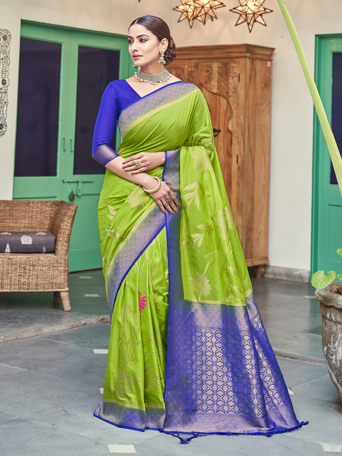 Green Banarasi Art Silk Woven Saree