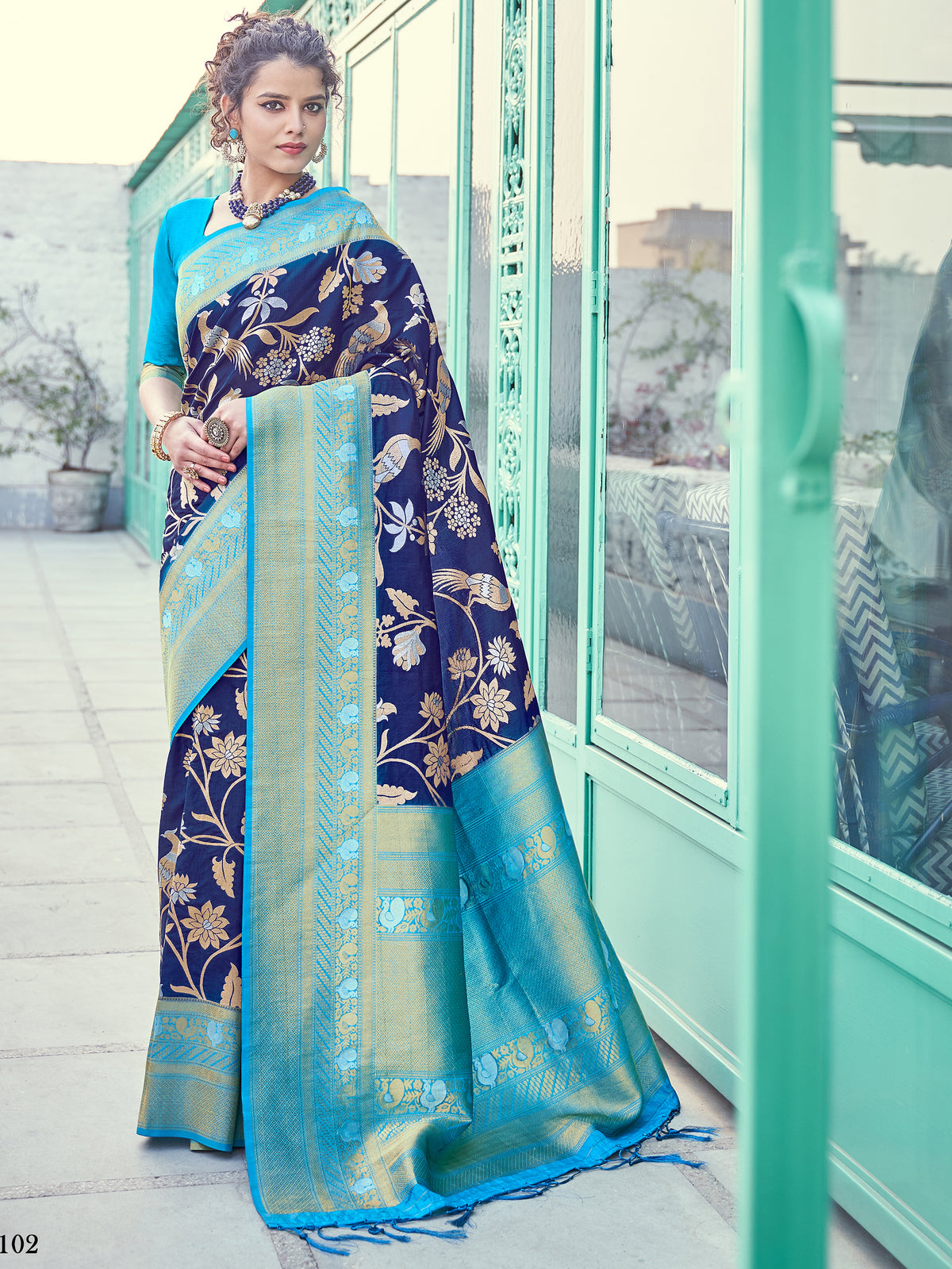 Navy Blue Banarasi Art Silk Woven Saree