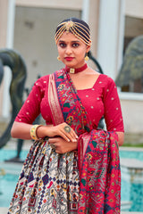 Ensemble de Lehenga Choli en coton et soie indien blanc prêt à l'emploi pour femme avec chemisier de créateur et Dupatta pour mariage 