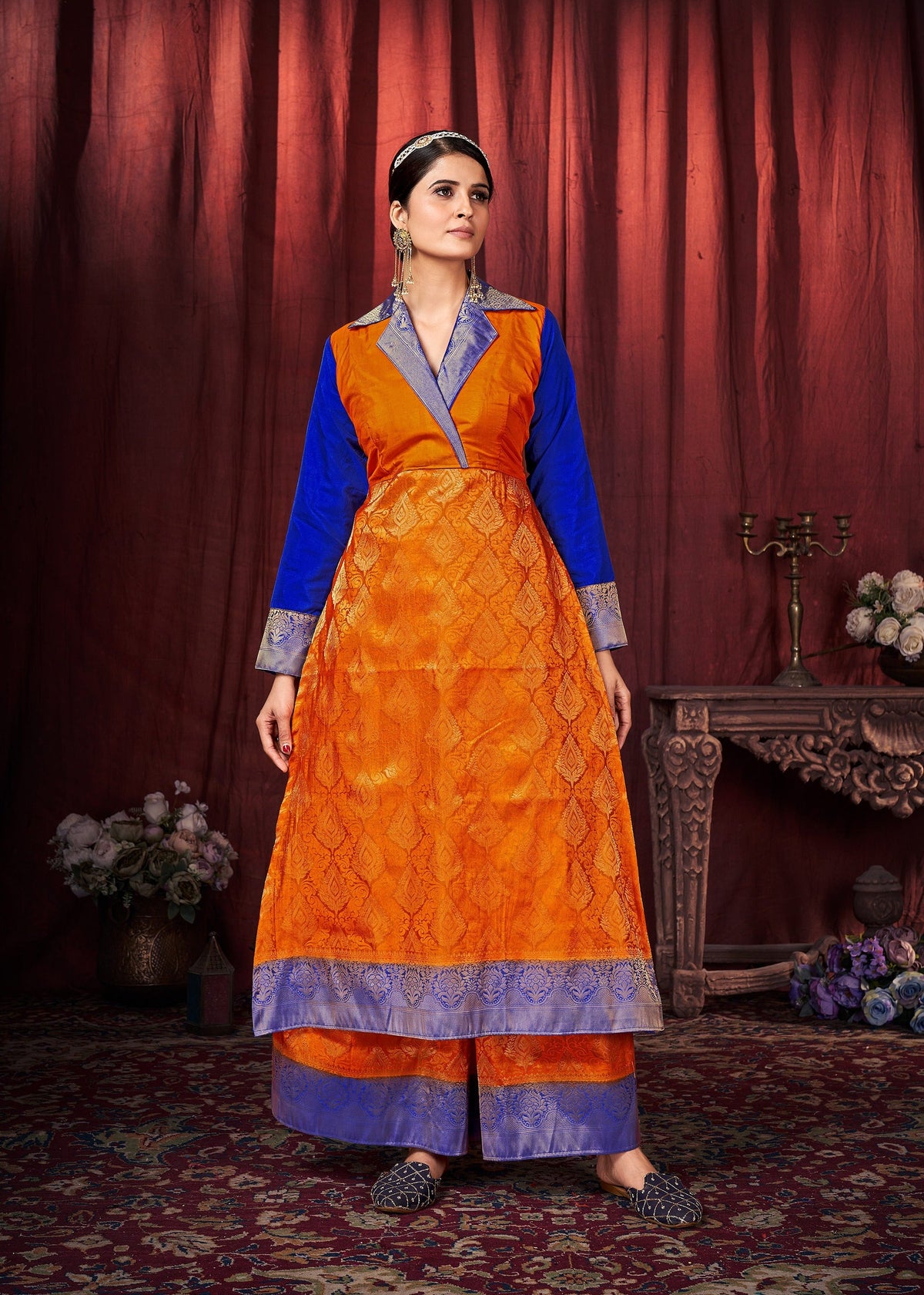 Kurti en soie artistique orange avec pantalon