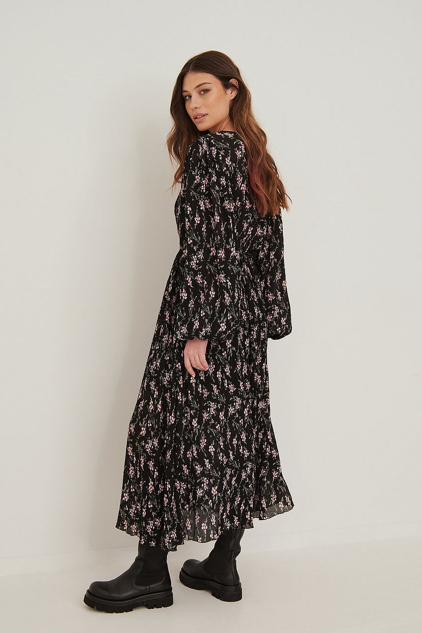 Black Chiffon Balloon Sleeve Overlap Structured Dress